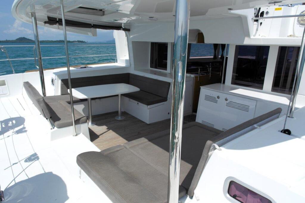 Catamaran 