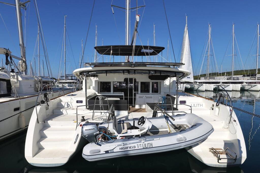 Catamaran 