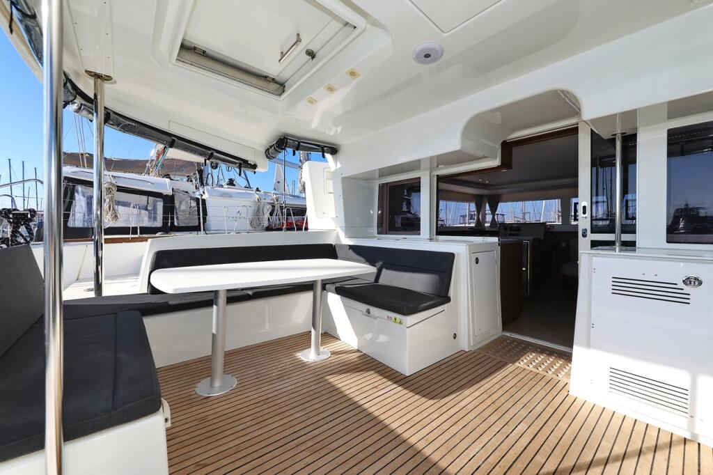 Catamaran 