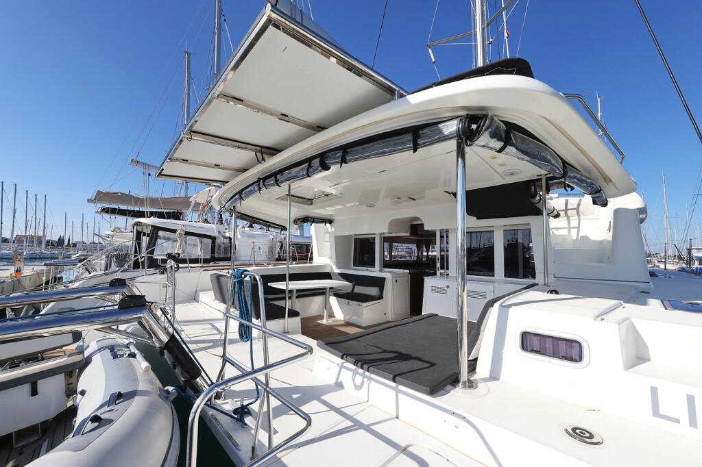 Catamaran 