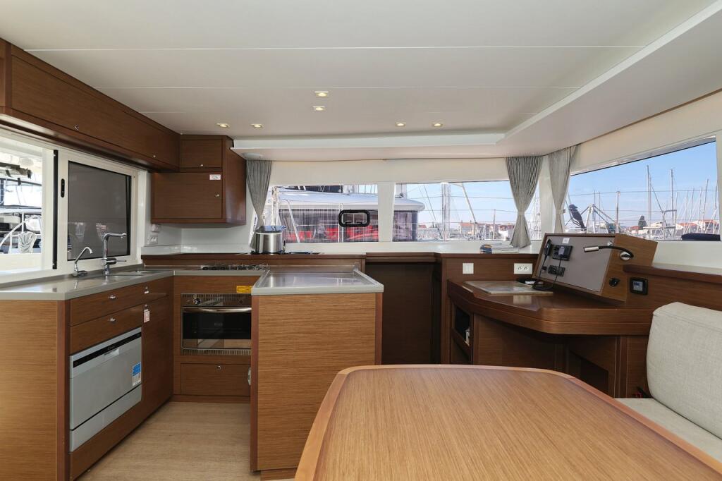 Catamaran 