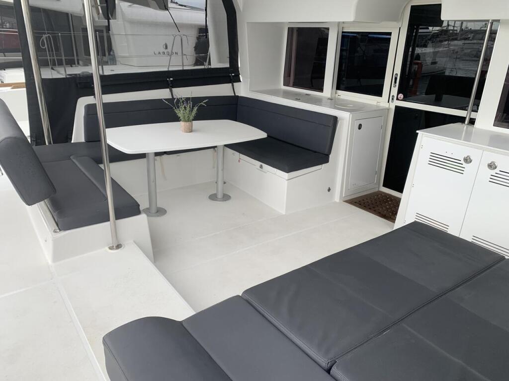 Catamaran 