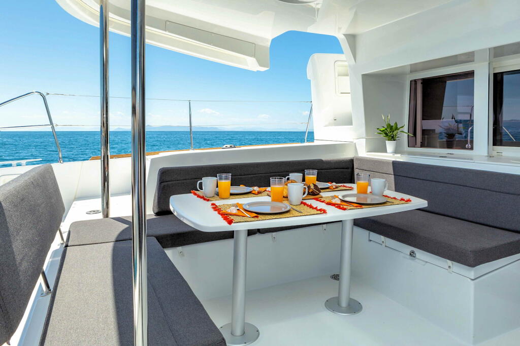 Catamaran 