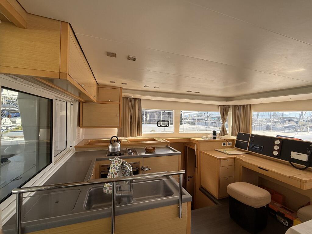 Catamaran 