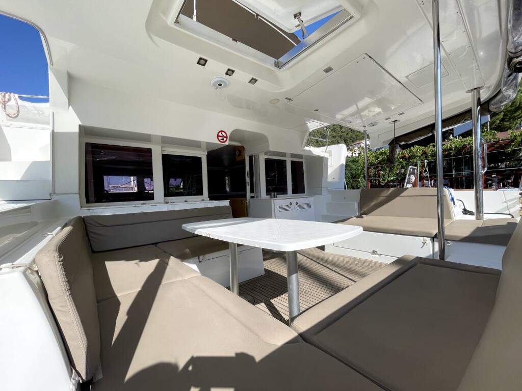 Catamaran 