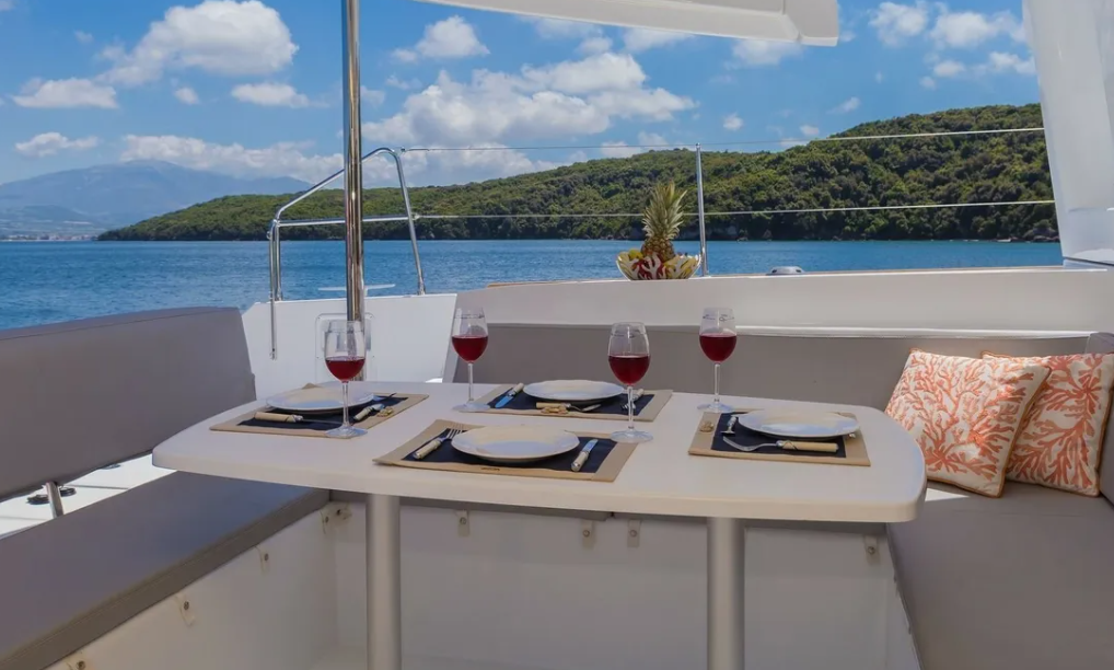 Catamaran 