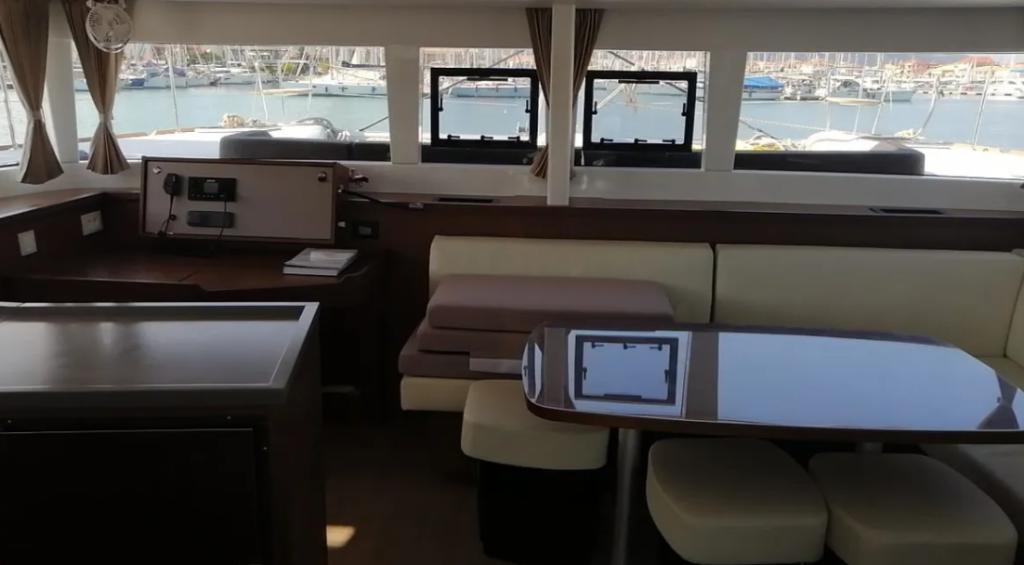 Catamaran 