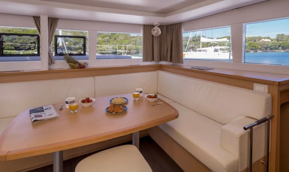Catamaran 