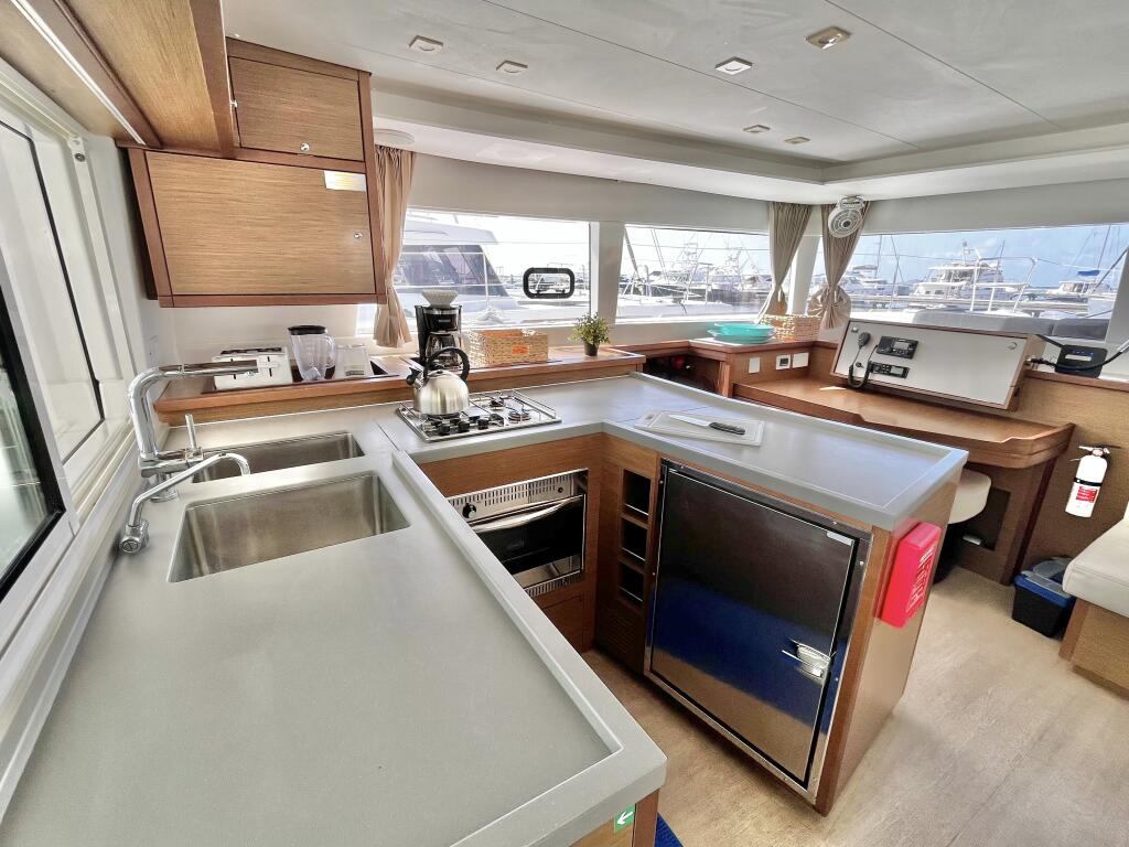 Catamaran 