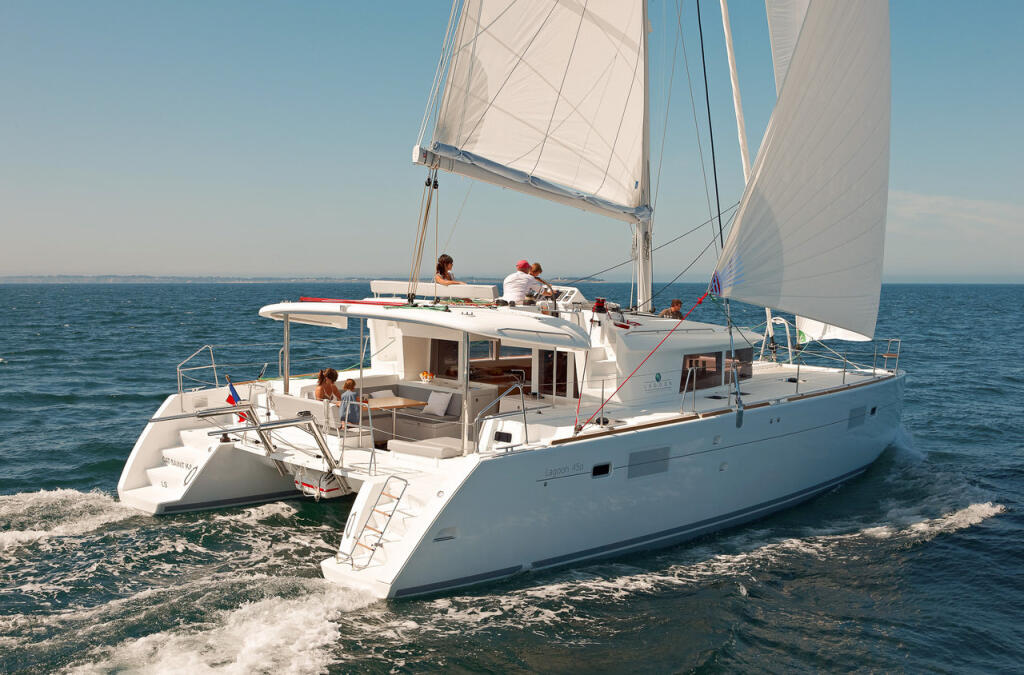 Catamaran 