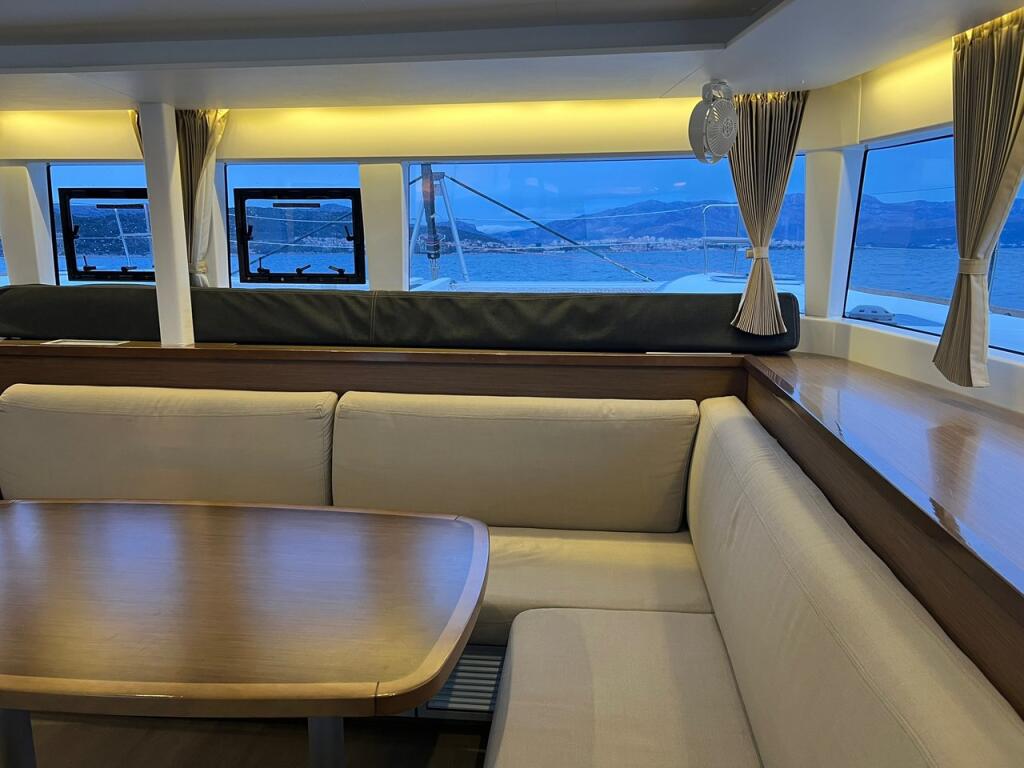 Catamaran 