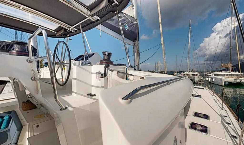 Catamaran 