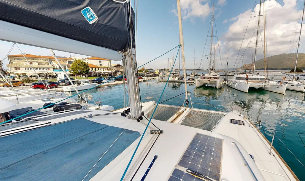 Catamaran 