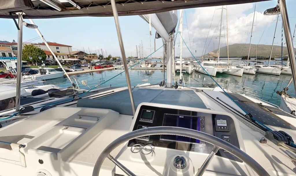 Catamaran 