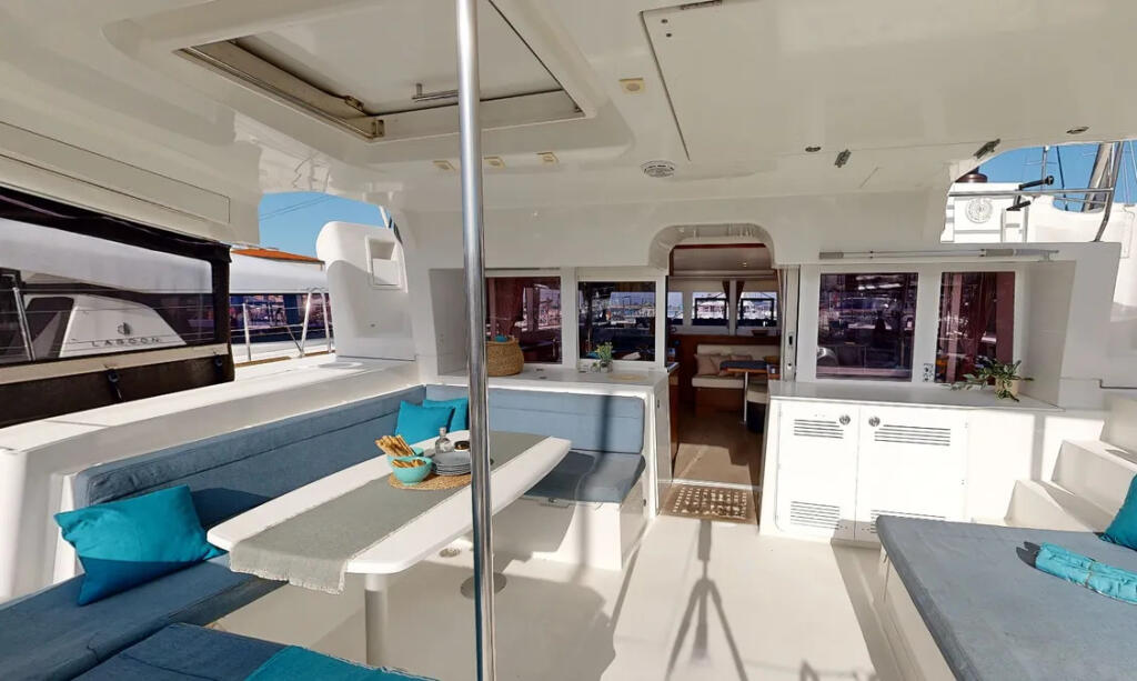 Catamaran 