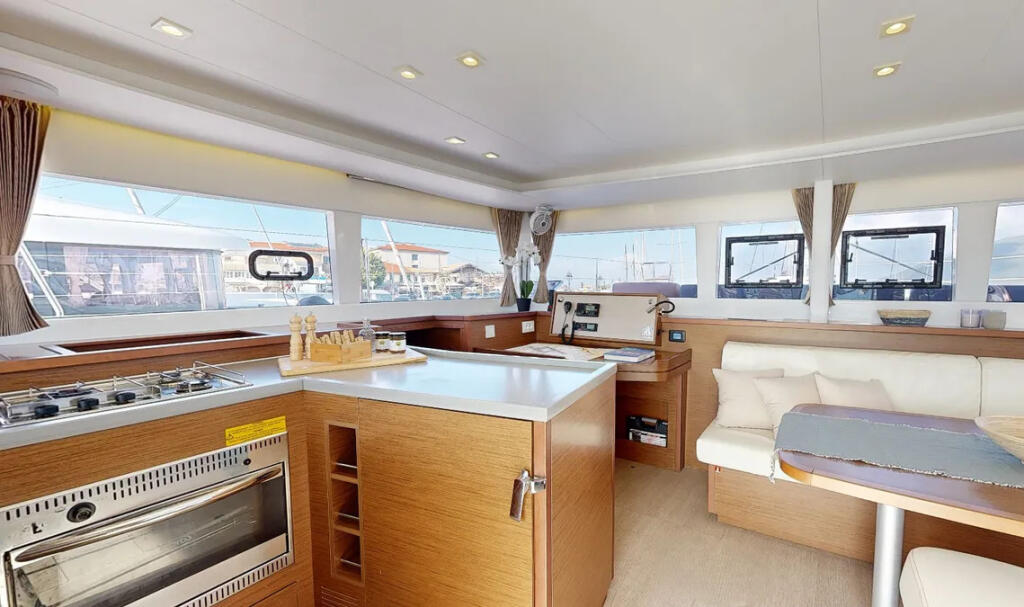 Catamaran 