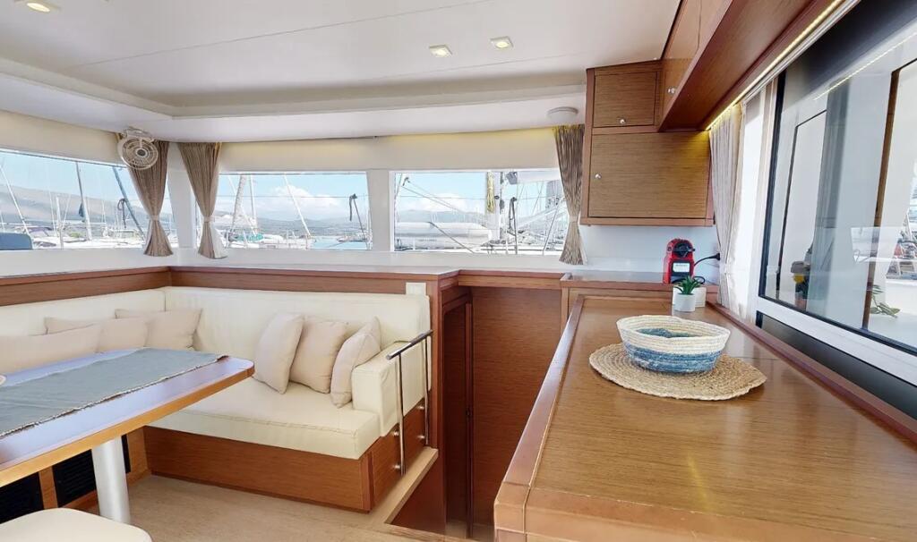 Catamaran 