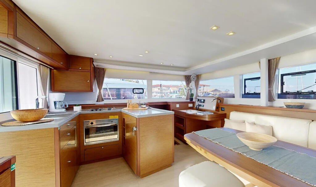 Catamaran 