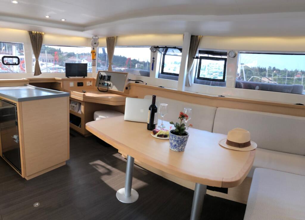 Catamaran 