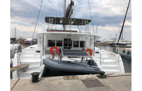Catamaran 