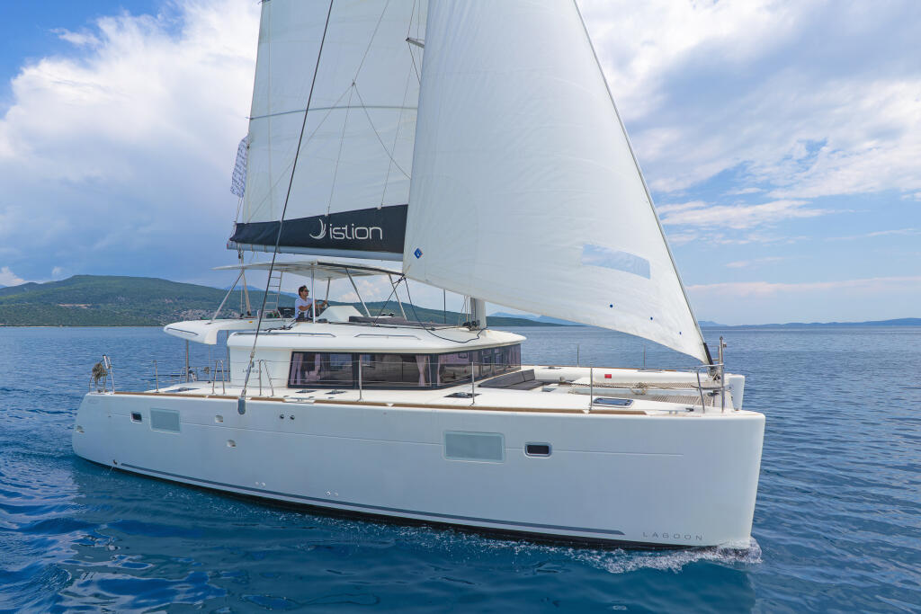 Catamaran 