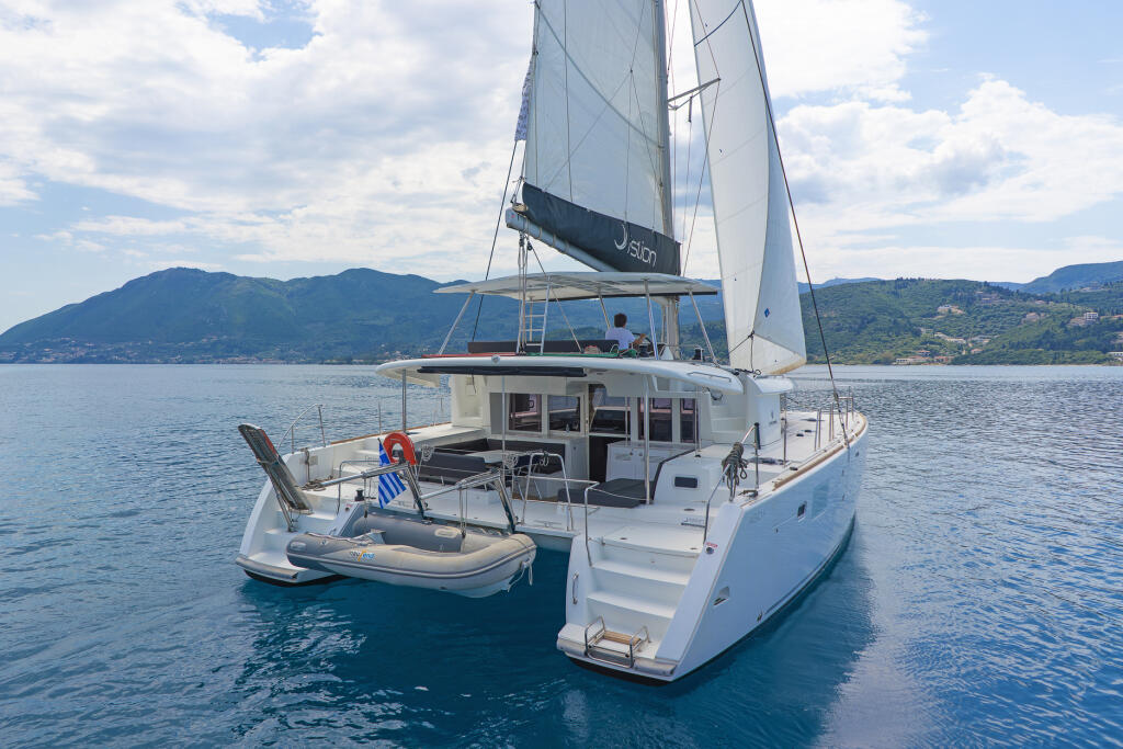 Catamaran 