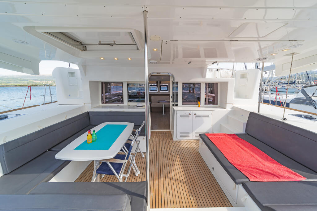 Catamaran 