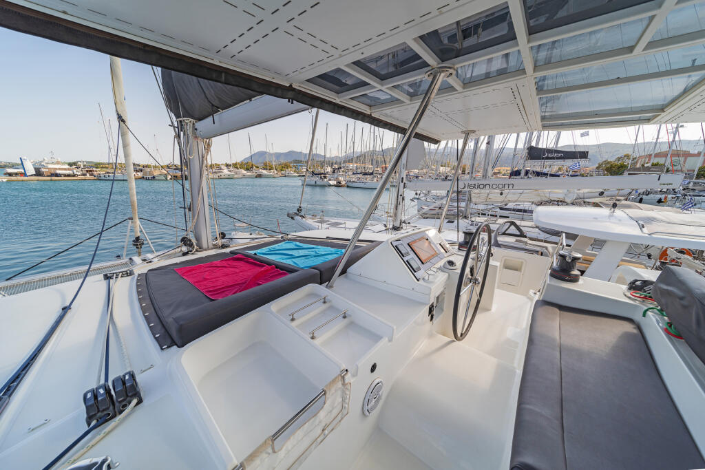 Catamaran 