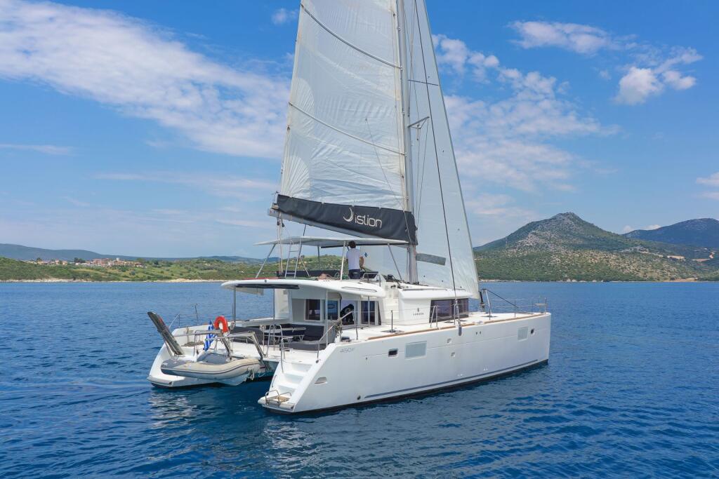 Catamaran 