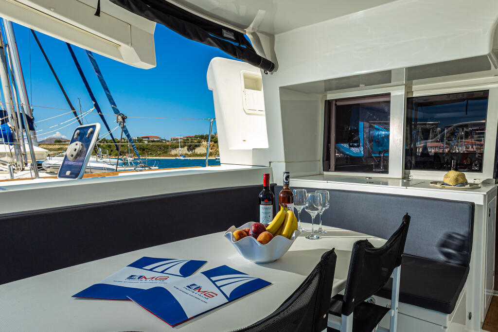Catamaran 