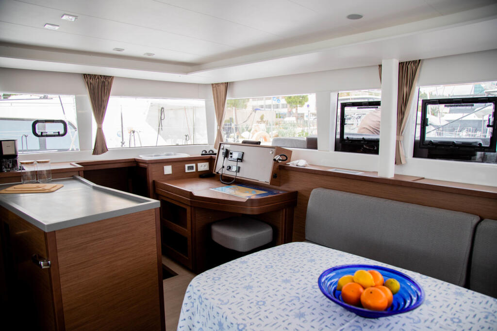 Catamaran 