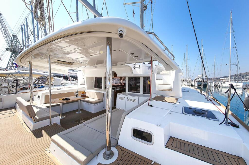 Catamaran 