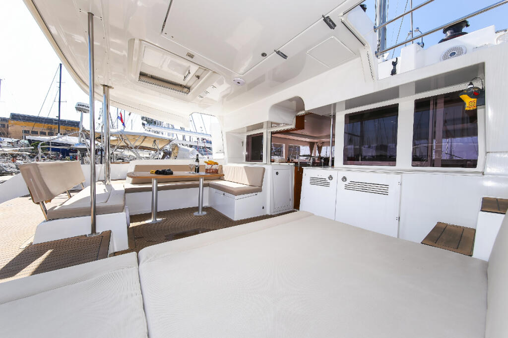 Catamaran 