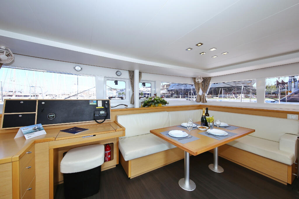 Catamaran 