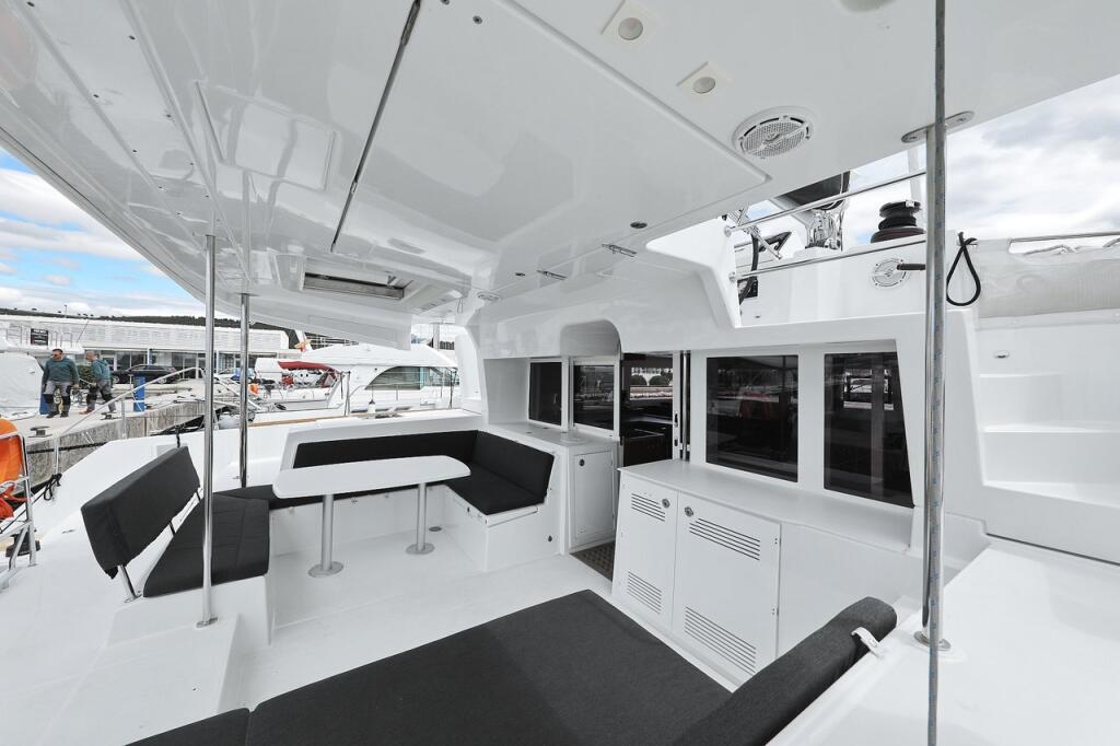 Catamaran 