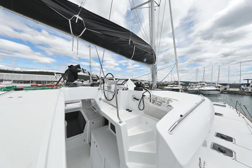 Catamaran 