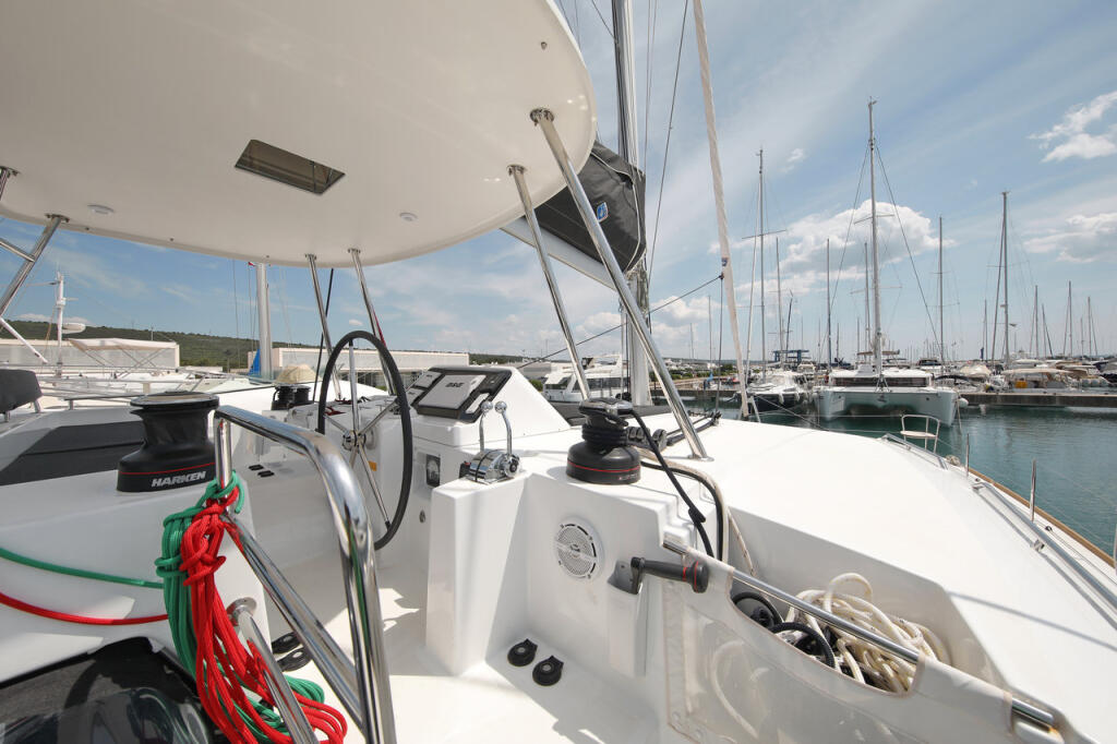 Catamaran 