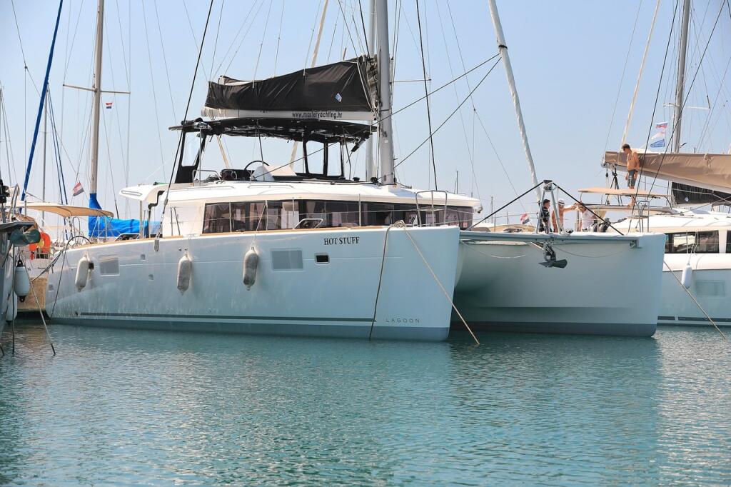 Catamaran 