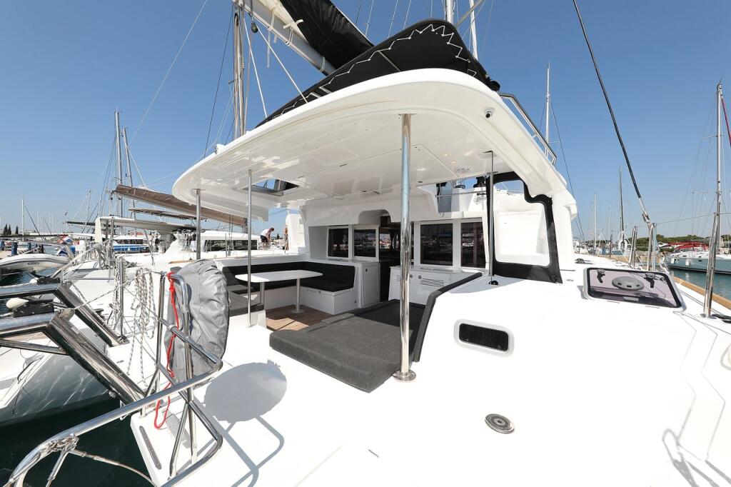 Catamaran 