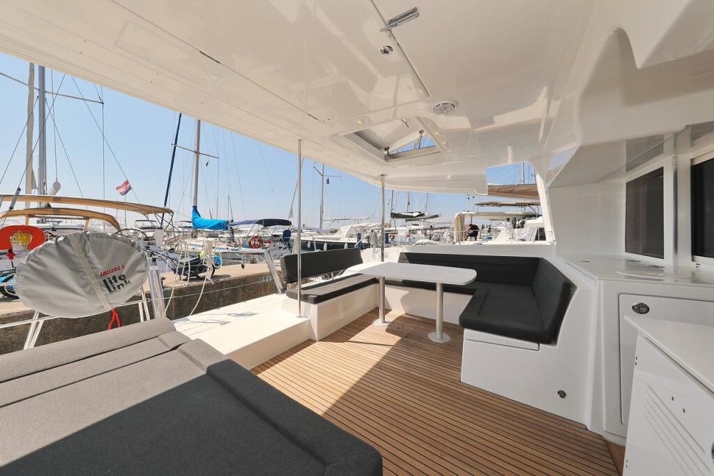 Catamaran 