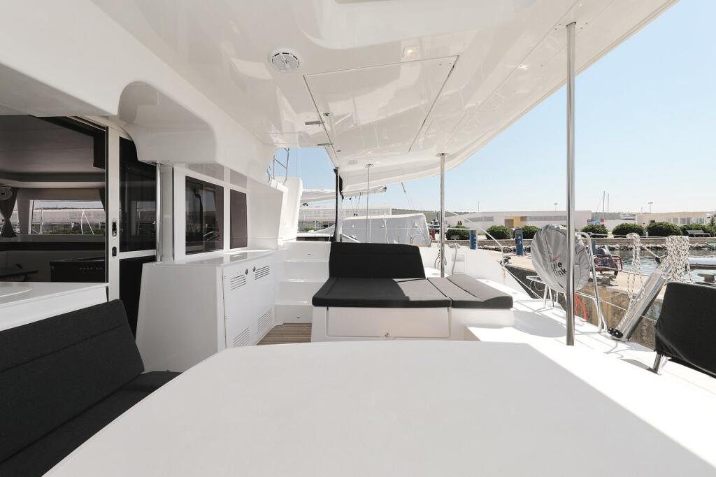 Catamaran 