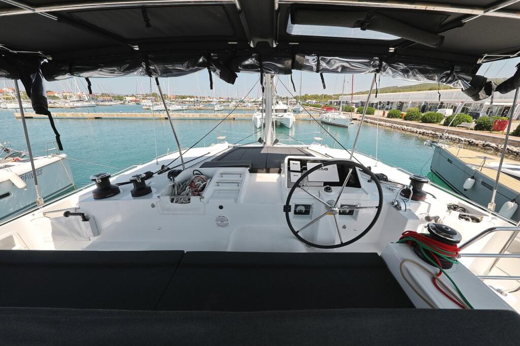 Catamaran 