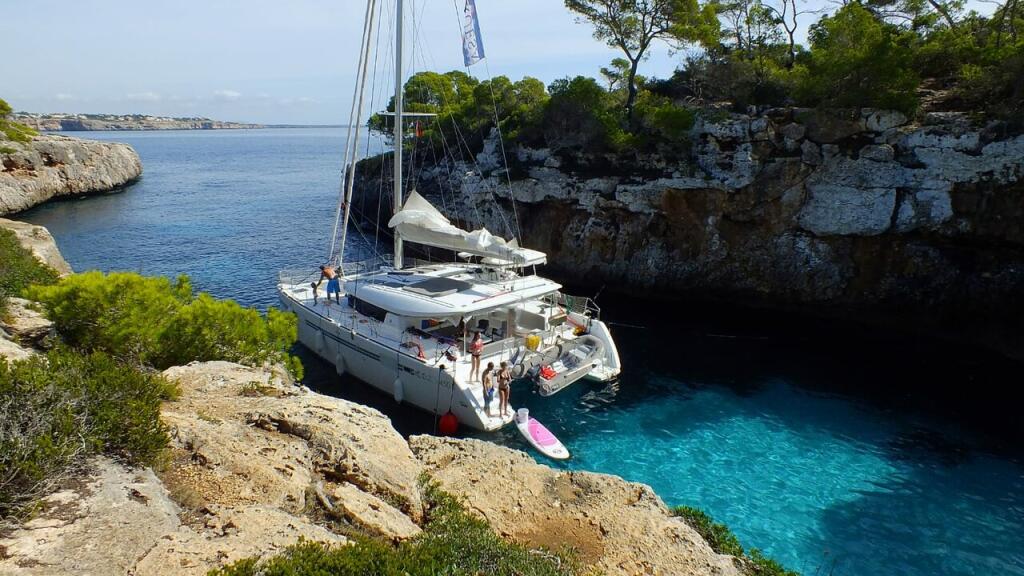 Catamaran 