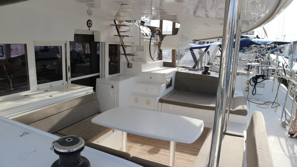 Catamaran 