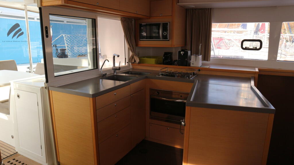 Catamaran 
