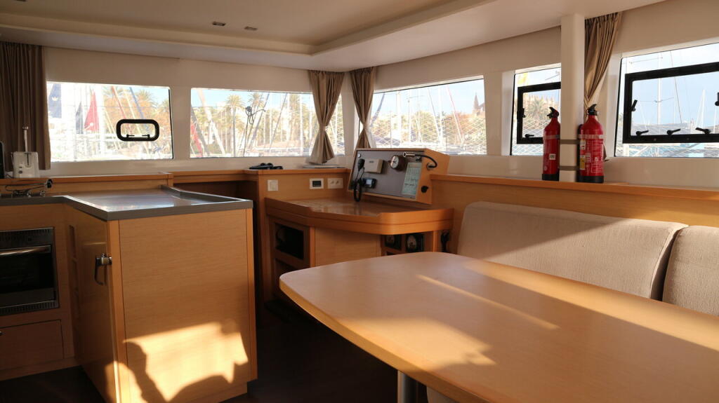 Catamaran 