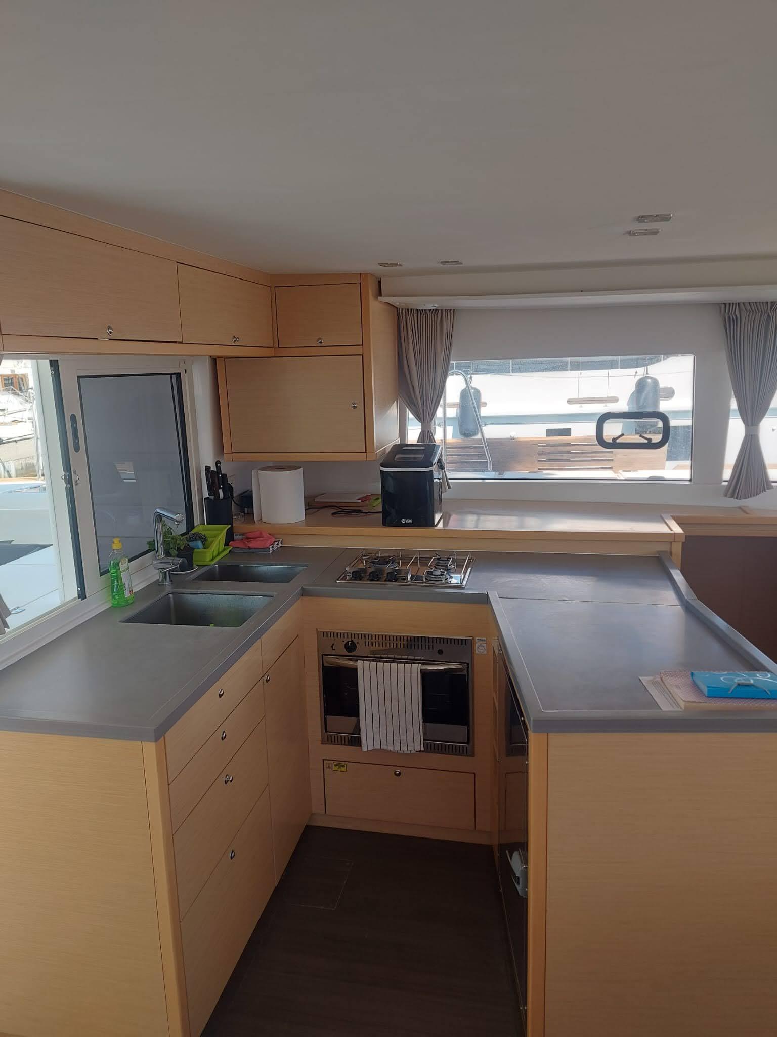 Catamaran 