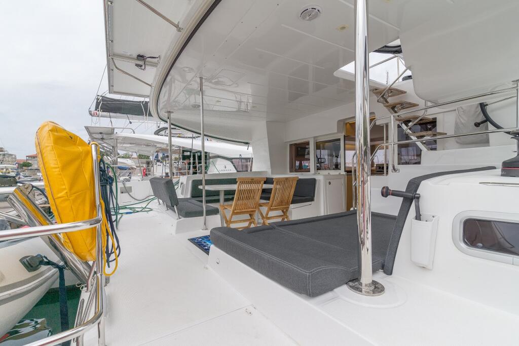 Catamaran 