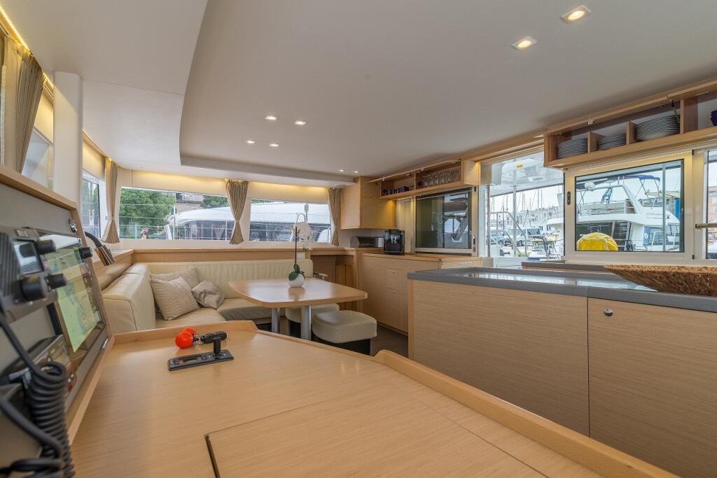Catamaran 