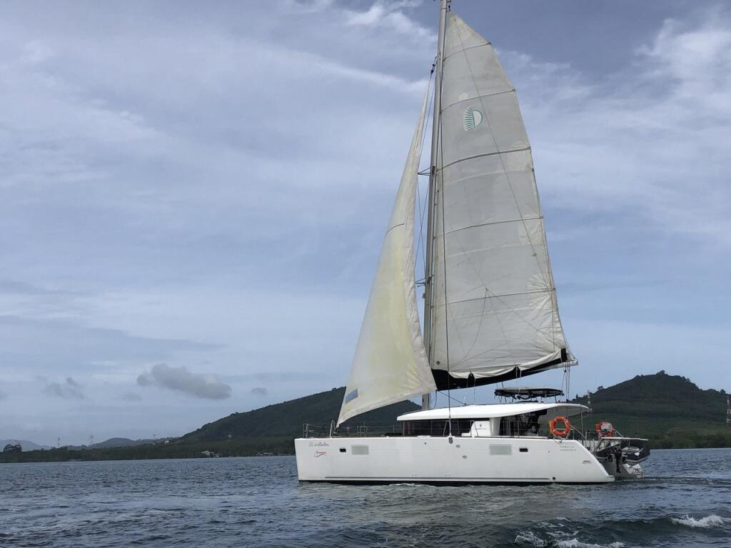 Catamaran 